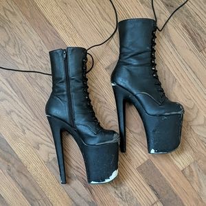 Pleaser Xtreme boots (very worn)